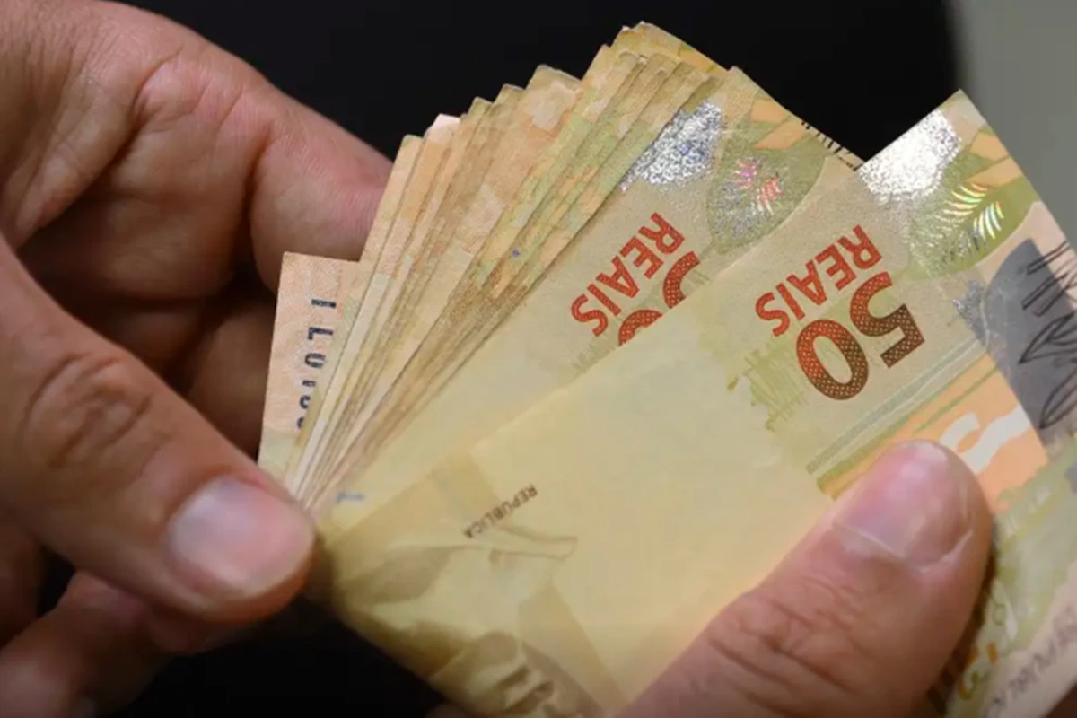 April may surprise: see 5 signs with a chance to earn money